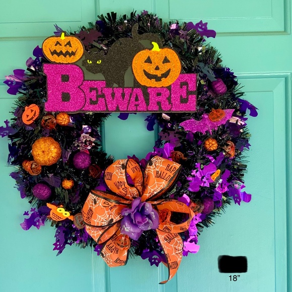 Halloween wreath - Picture 1 of 1